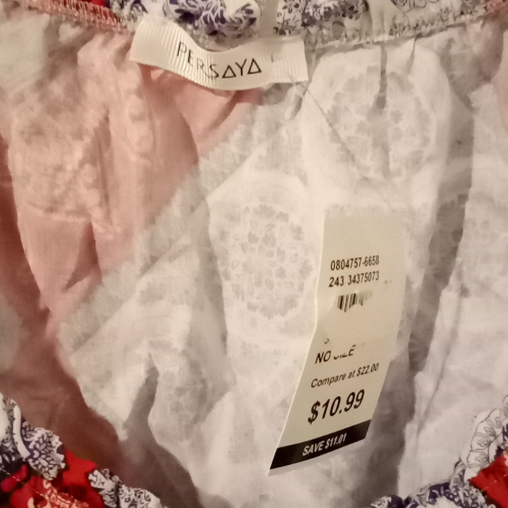 (Free with a purchase) Persaya red white & blue patterned crop top - Picture 3 of 4